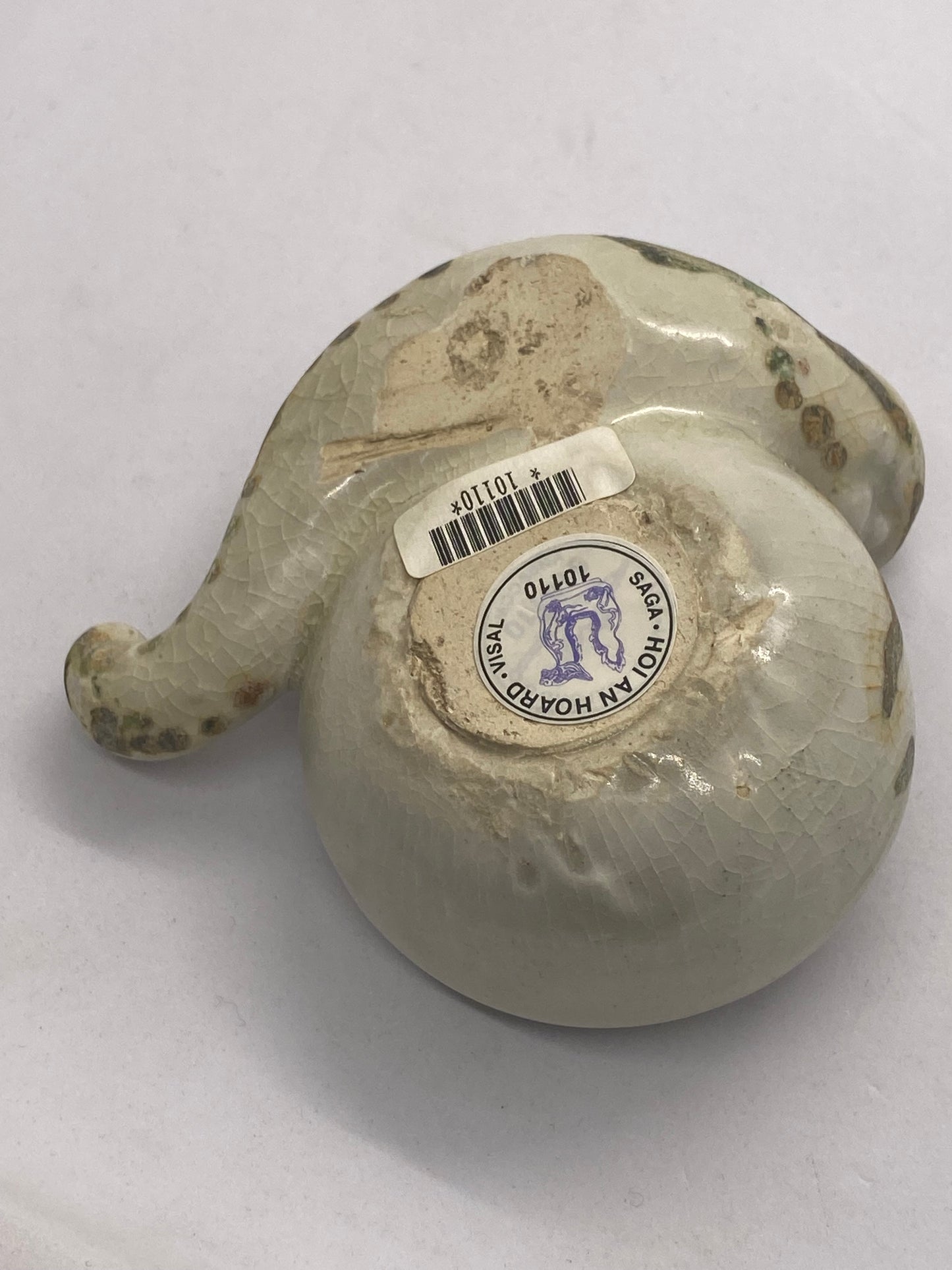 Rare 15th century Hoi An Hoard Parrot and Peach Figural Brush Washer