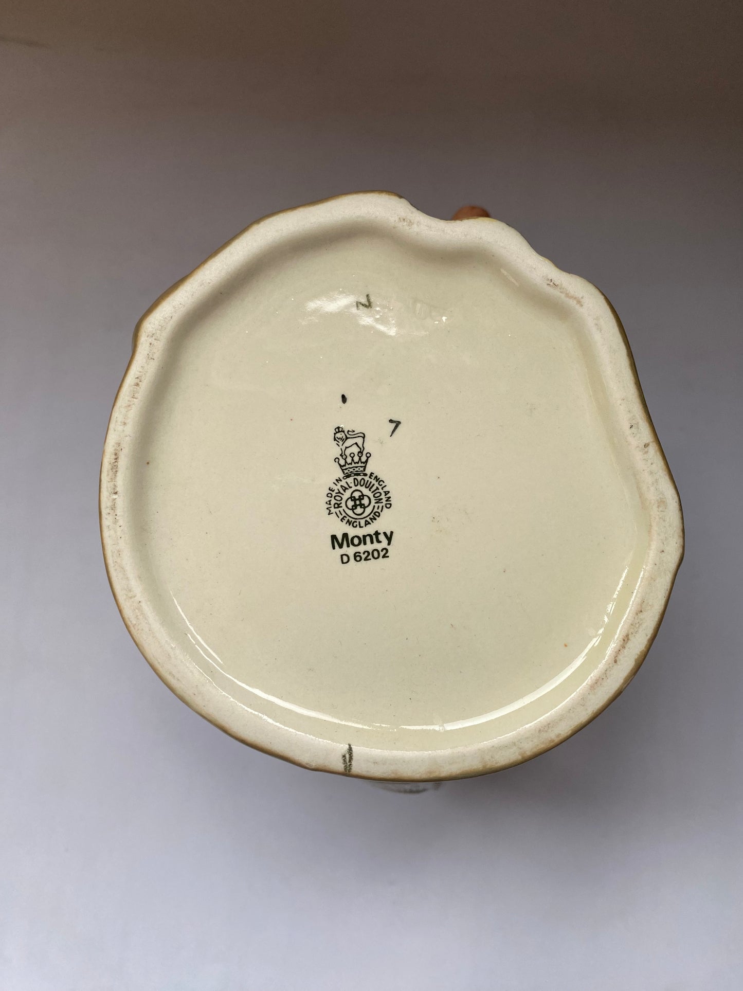 皇家道尔顿“蒙蒂”蒙哥马利将军人物水壶(型号 D6202)