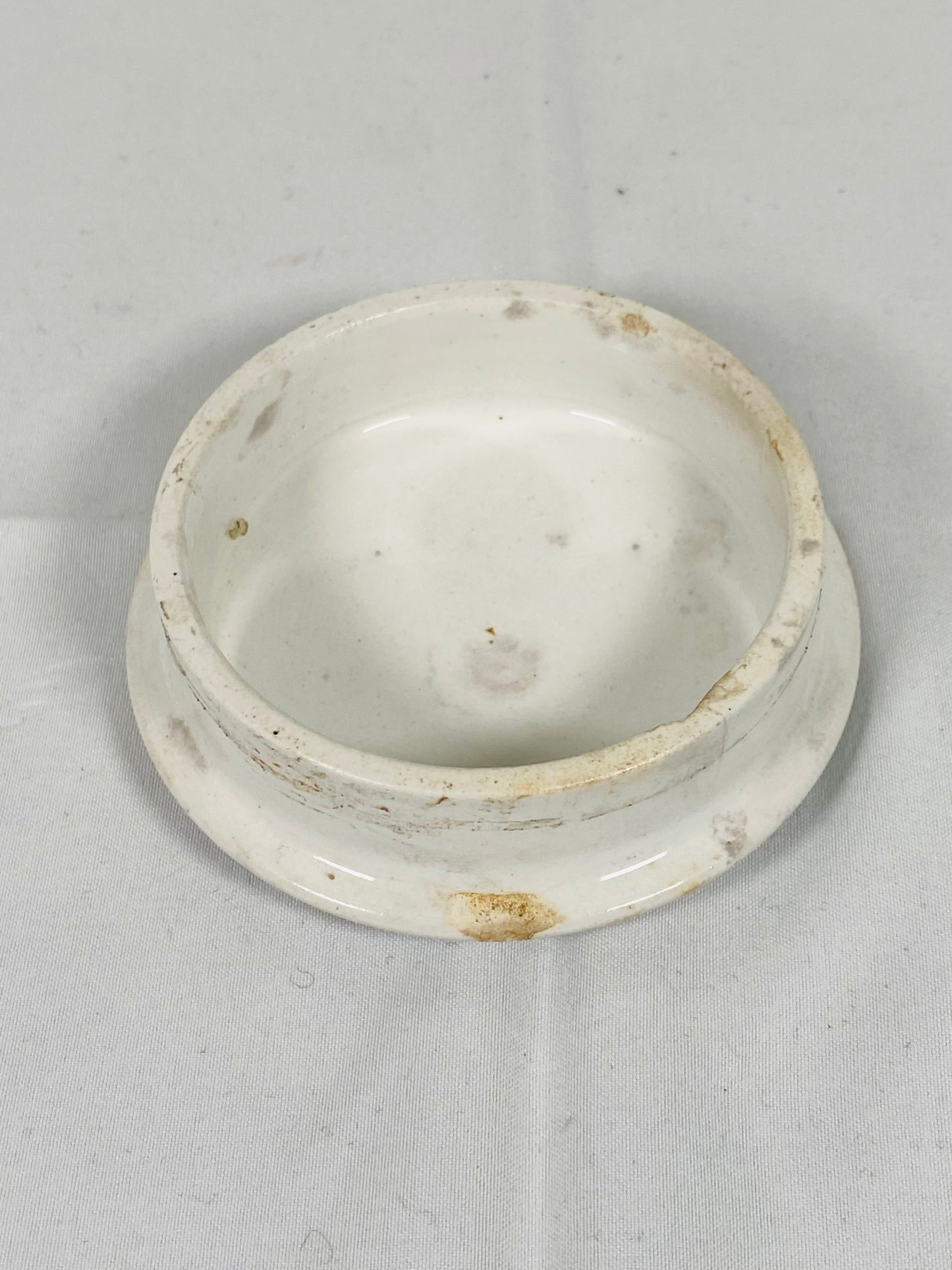 Excelente motivo de cereza: tapa de bote de pasta de dientes de cereza de loza victoriana de finales del siglo XIX