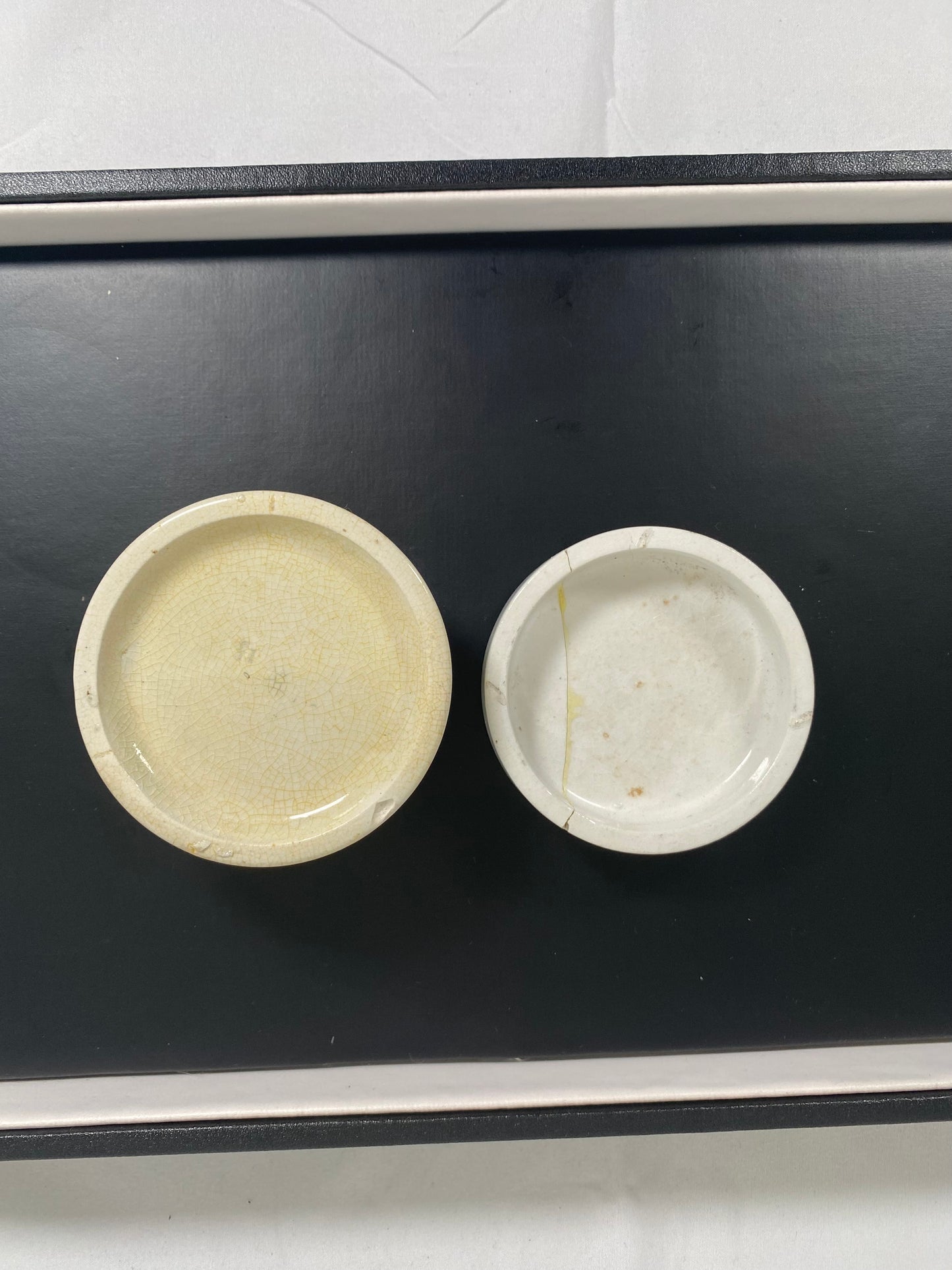 Tapa y base de un raro envase de pasta de dientes australiano Bowen & Co Melbourne, tal como está, reparado