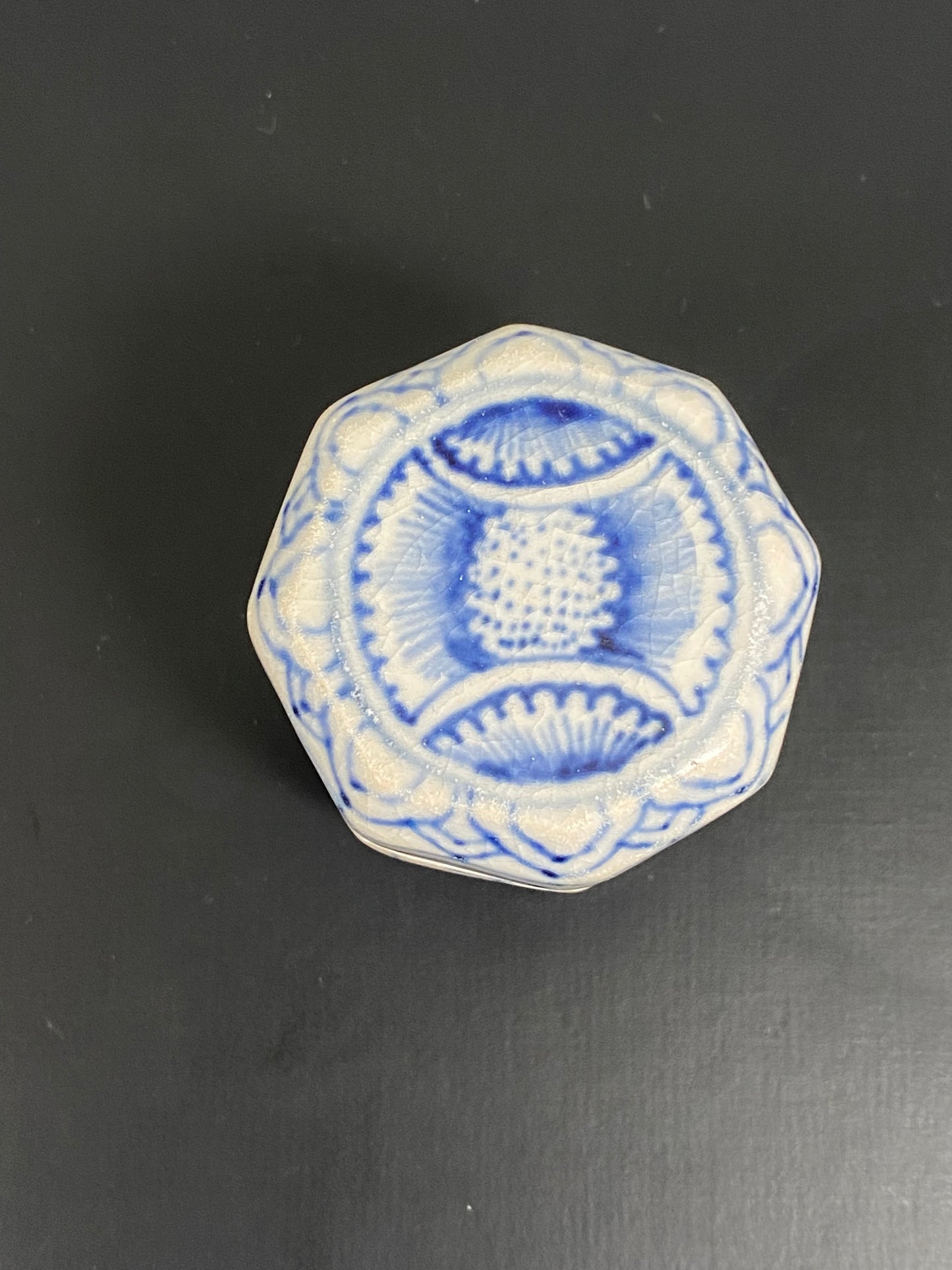 Shipwreck Porcelain Annamese Style Lidded Trinket Box from Hoi An Hoard, 15th century Vietnam