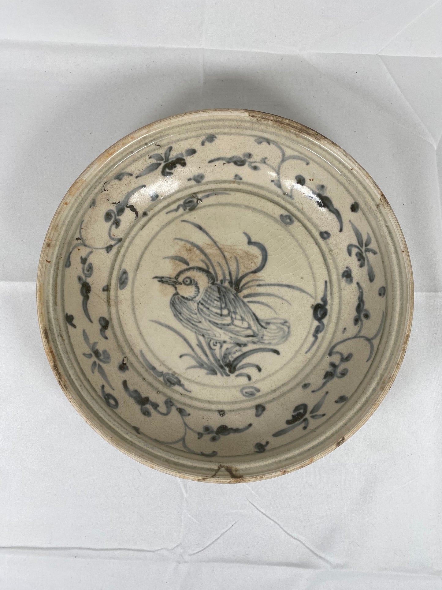 Plato de porcelana del siglo XV del naufragio del tesoro de Hoi An