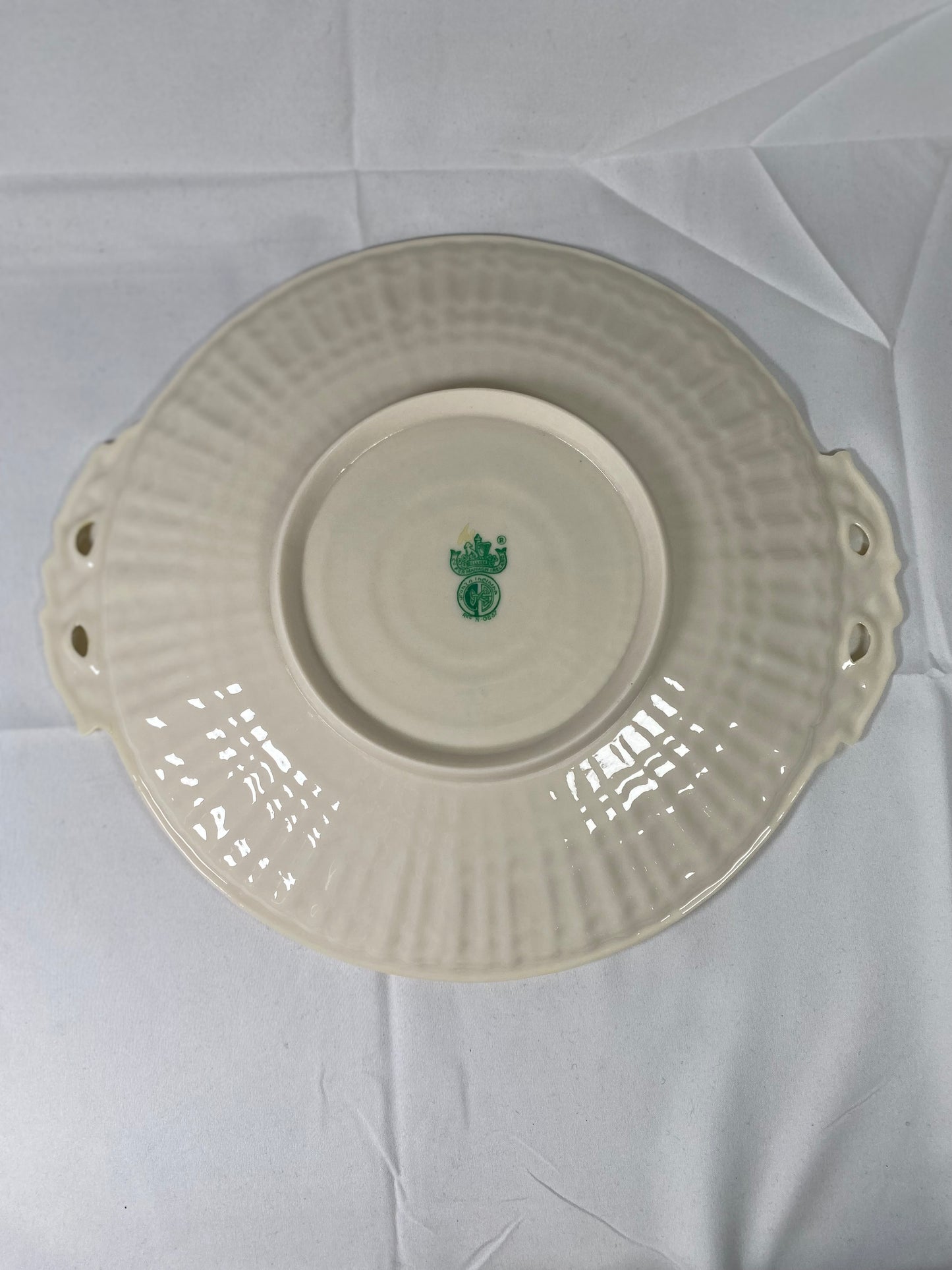 复古 Belleek 蛋糕盘,采用 Limpet 图案,第 5 届绿色标志