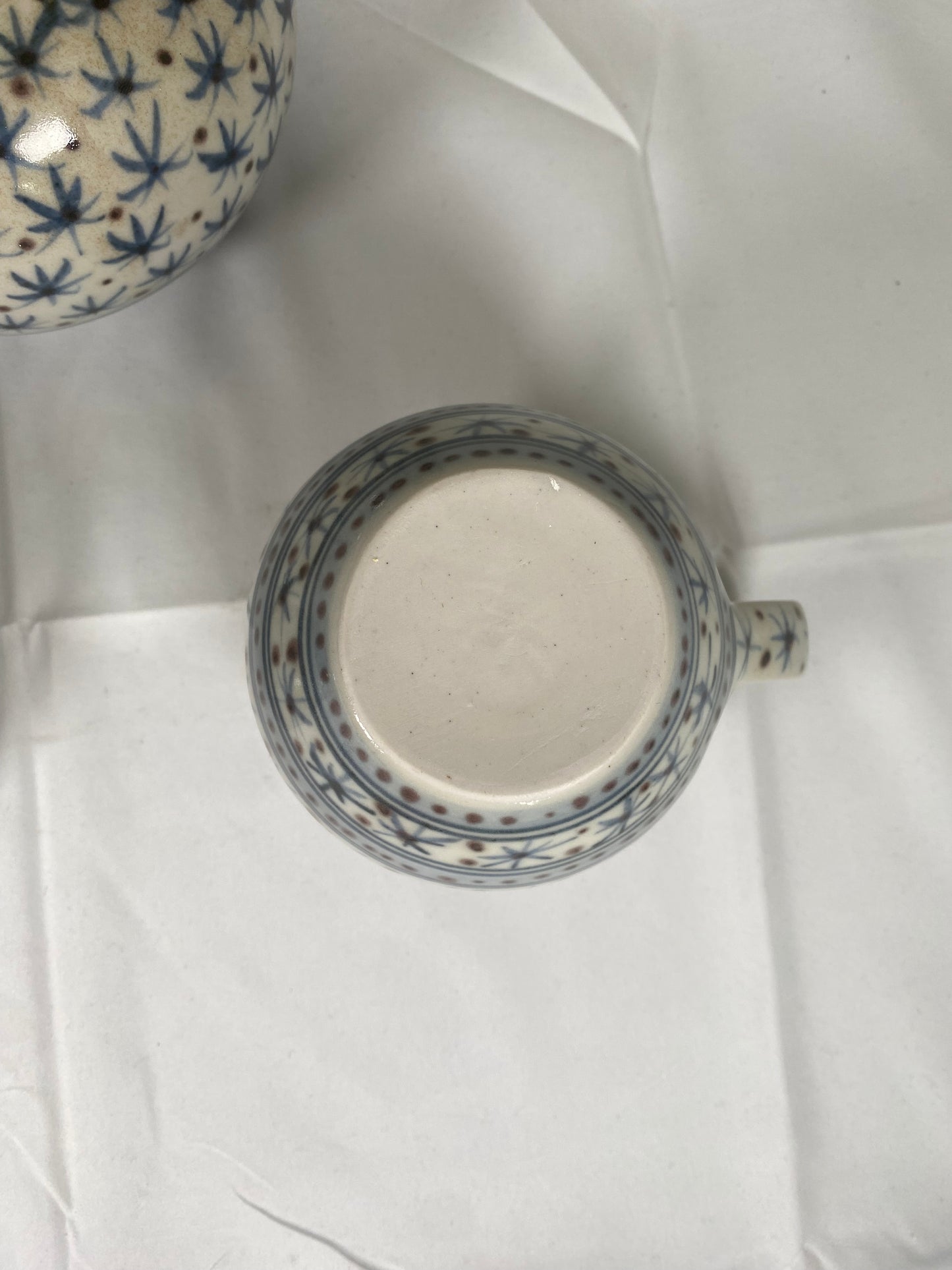 精美的爱尔兰手工彩绘陶器茶具,约 20 世纪 80 年代