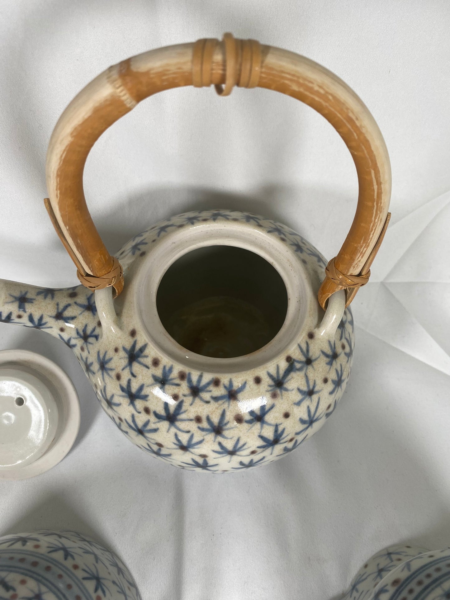 精美的爱尔兰手工彩绘陶器茶具,约 20 世纪 80 年代