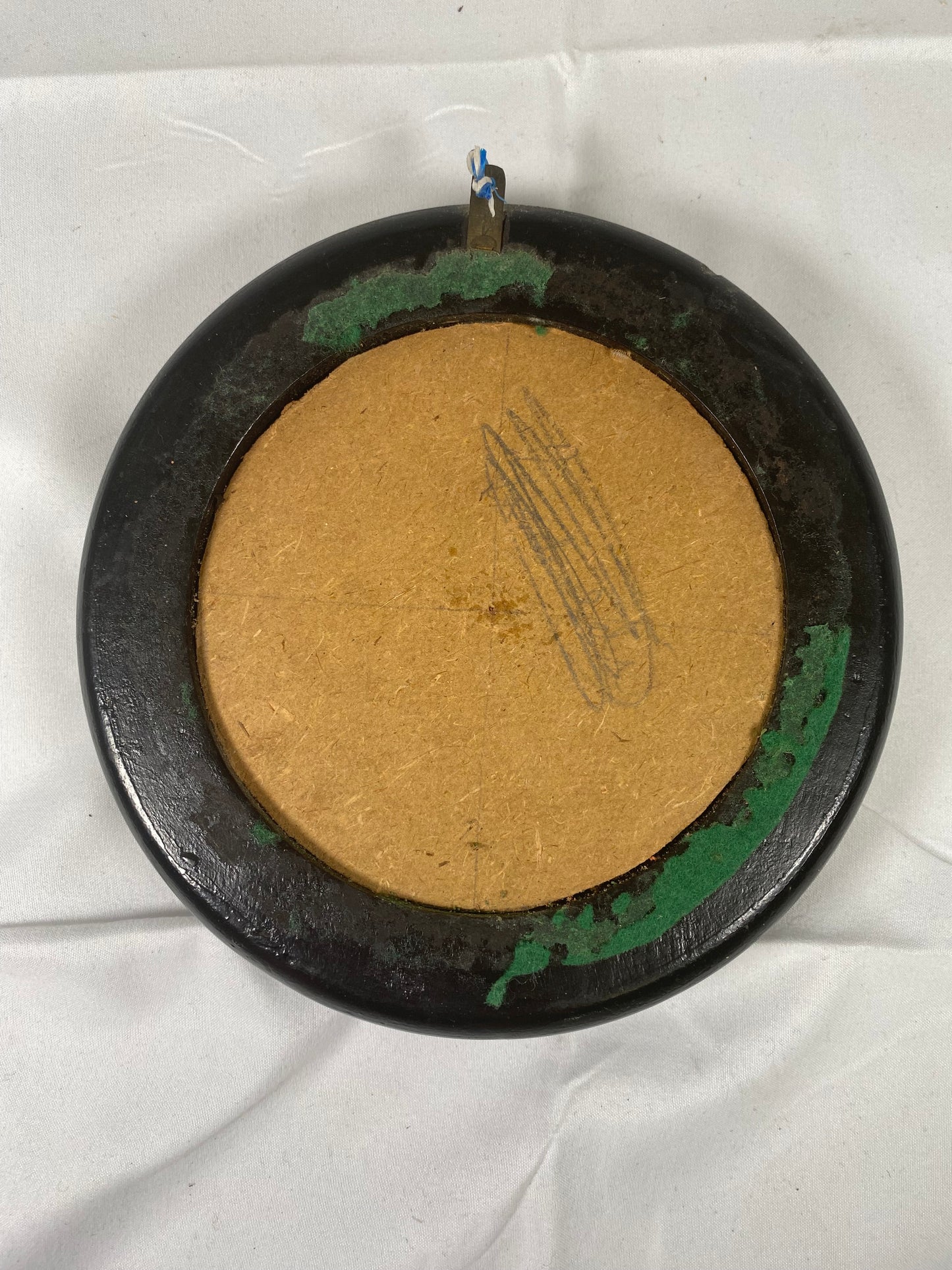 Rara tapa de olla Prattware victoriana con marco de madera ebonizada que conmemora el matrimonio del príncipe Alberto con la princesa Alejandra, 1863