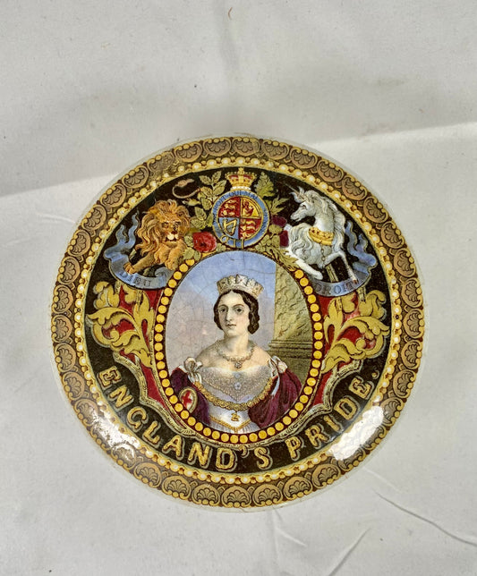 Rara olla victoriana Prattware con tapa de la joven reina Victoria, "Orgullo de Inglaterra".