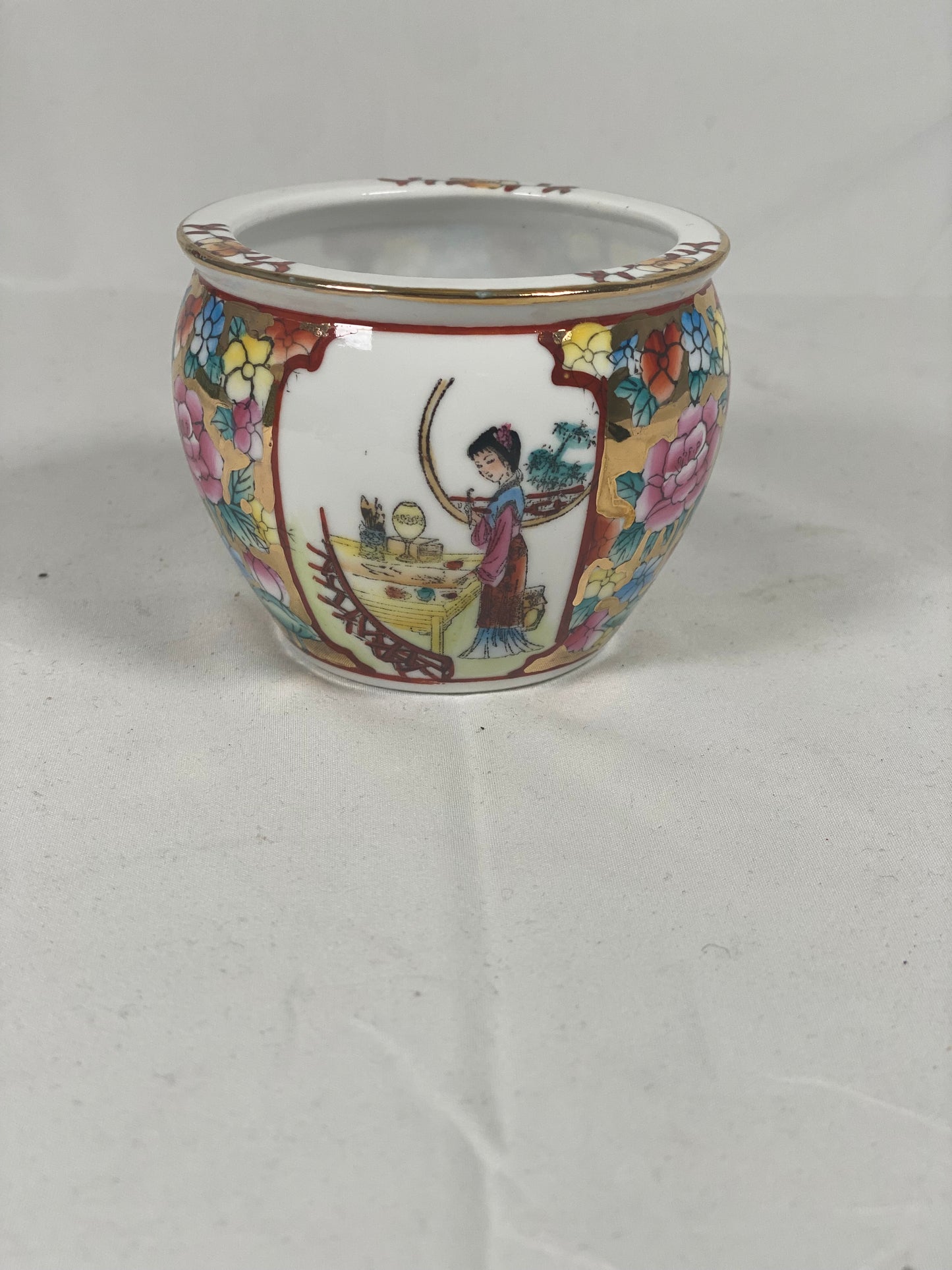 Vintage Chinese souvenir hand-painted eggshell porcelain fishbowl
