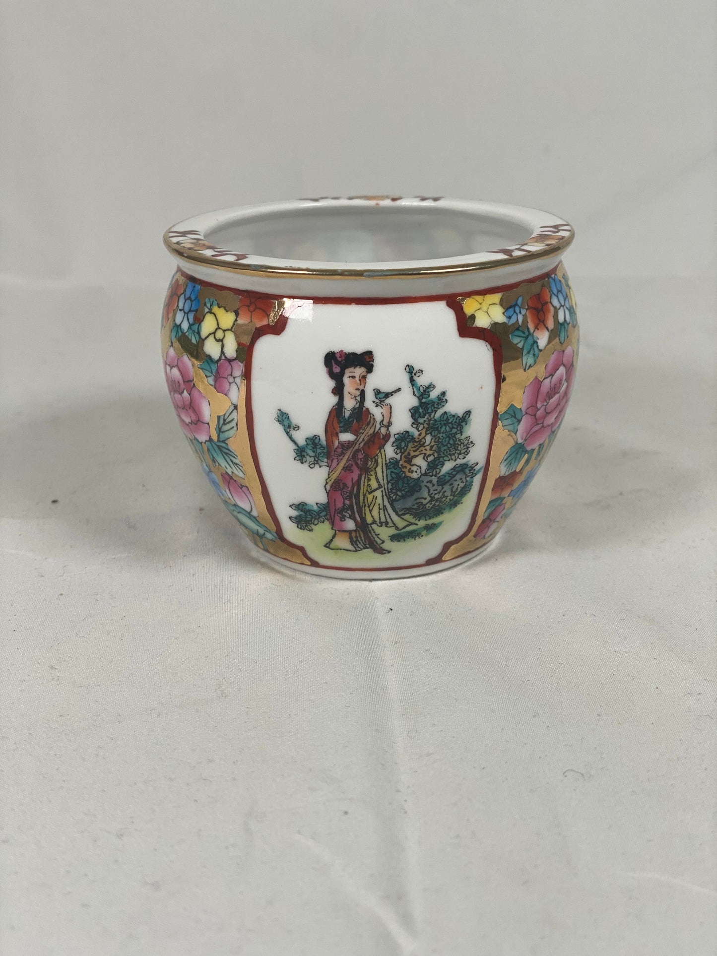 Vintage Chinese souvenir hand-painted eggshell porcelain fishbowl