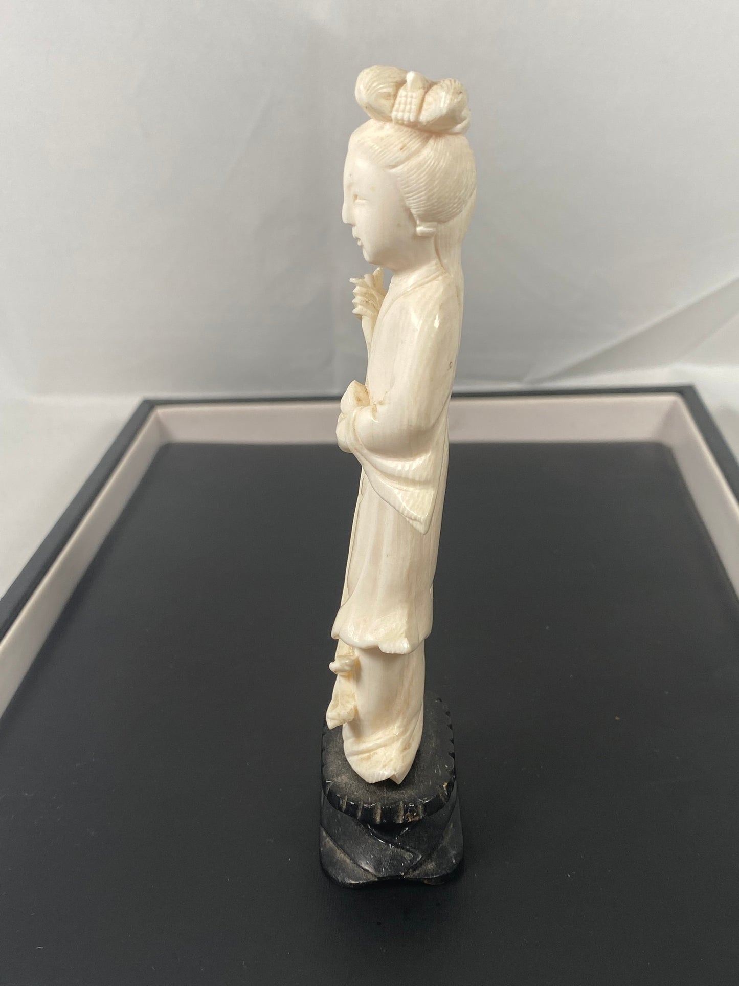 中国古董象牙雕刻观音像