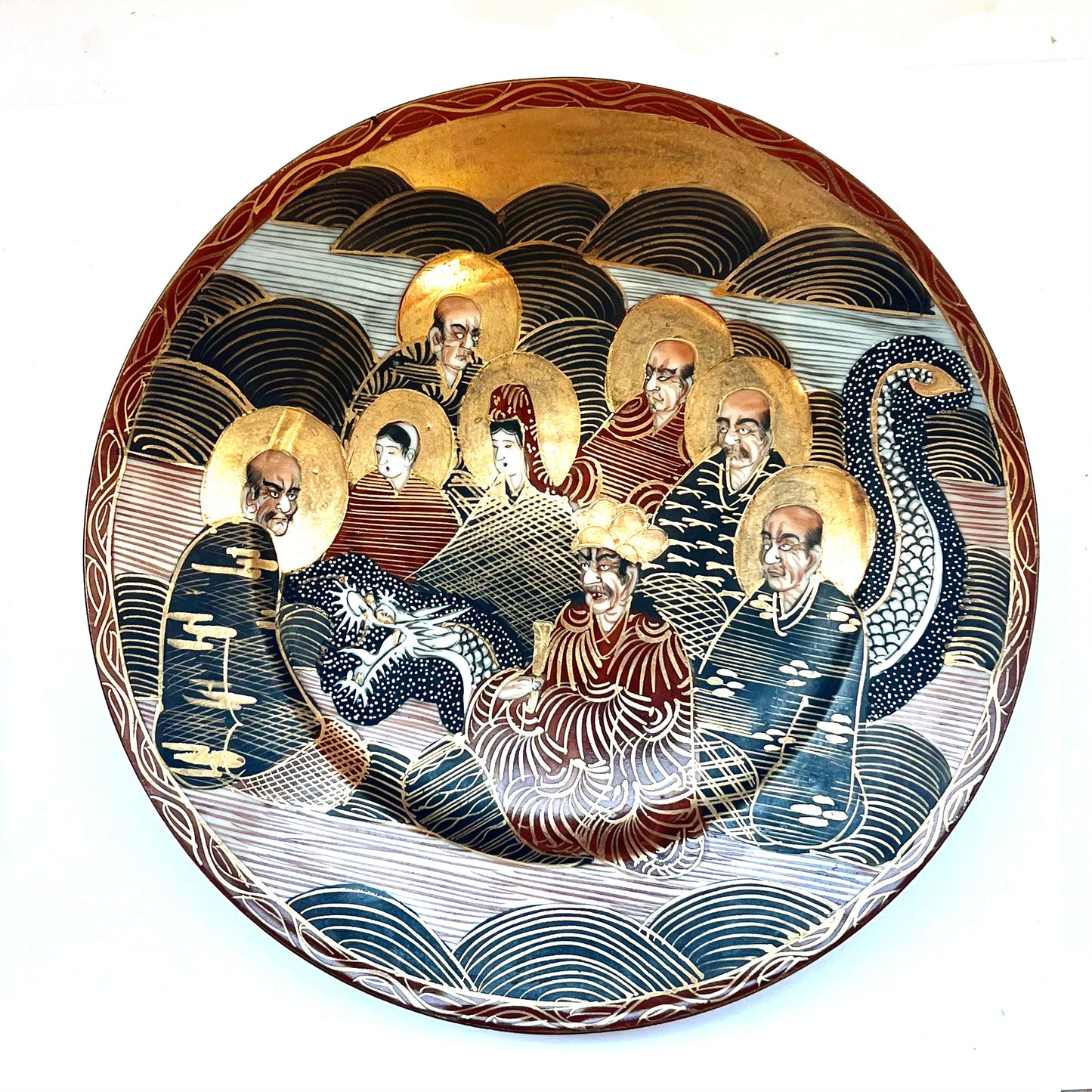 20 世纪中期日本萨摩盘，描绘了仙人