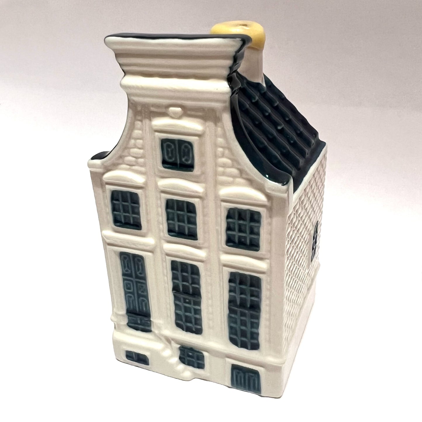 Vintage KLM Delft miniature House 63 novelty decanter