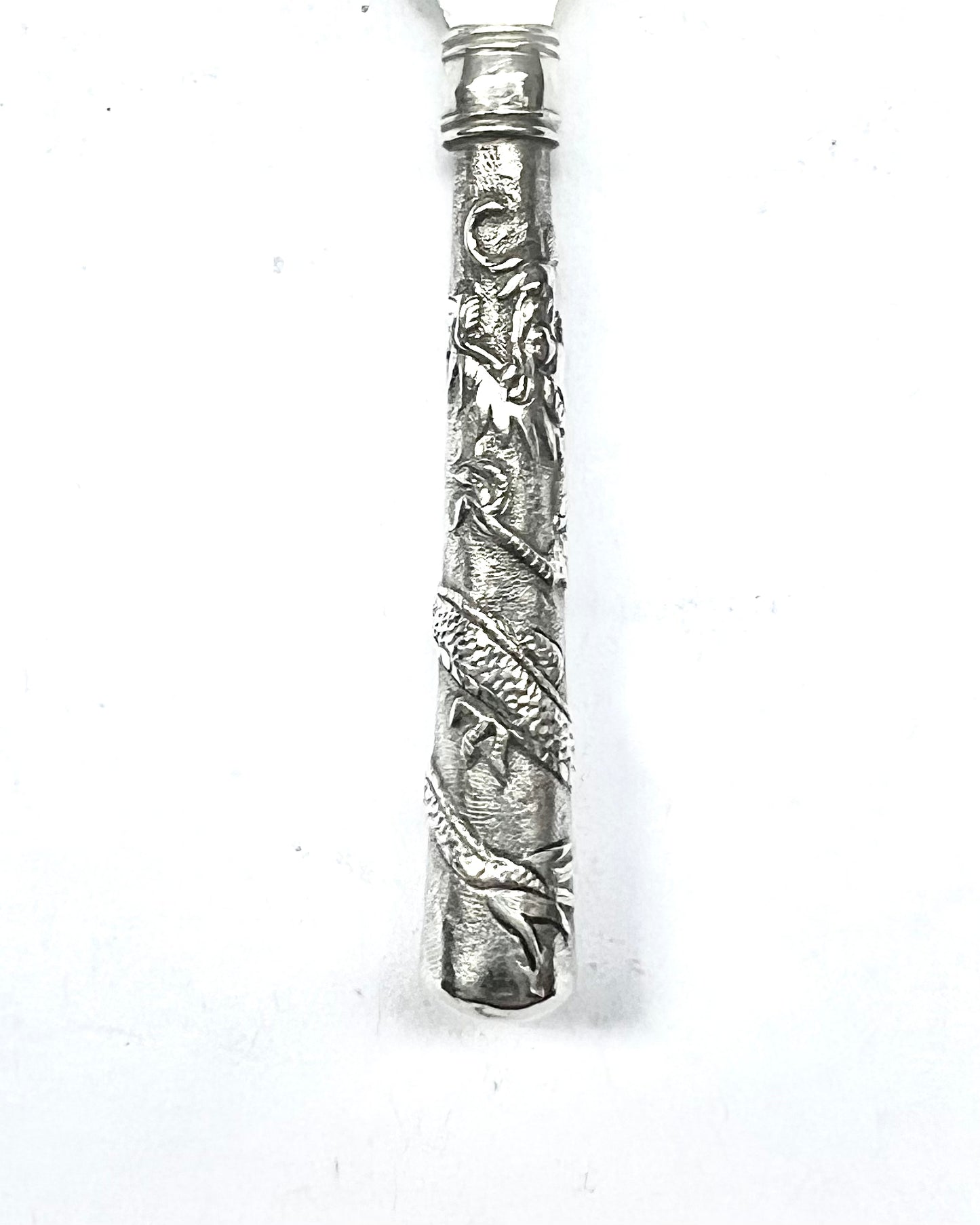 Antique Chinese export silver condiment or cocktail knife, Luen Wo, important Shanghai silversmith