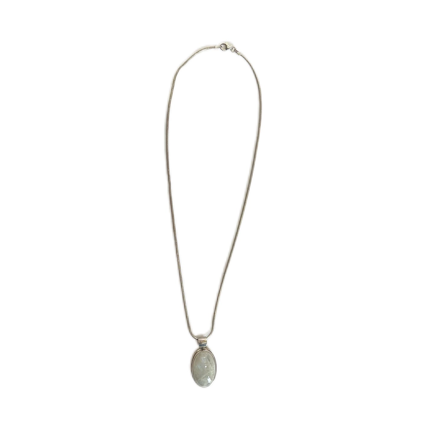 Wintage sterling silver and labradorite pendant with sterling silver chain