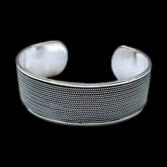 Beautiful vintage sterling silver cuff bracelet with intricate woven details