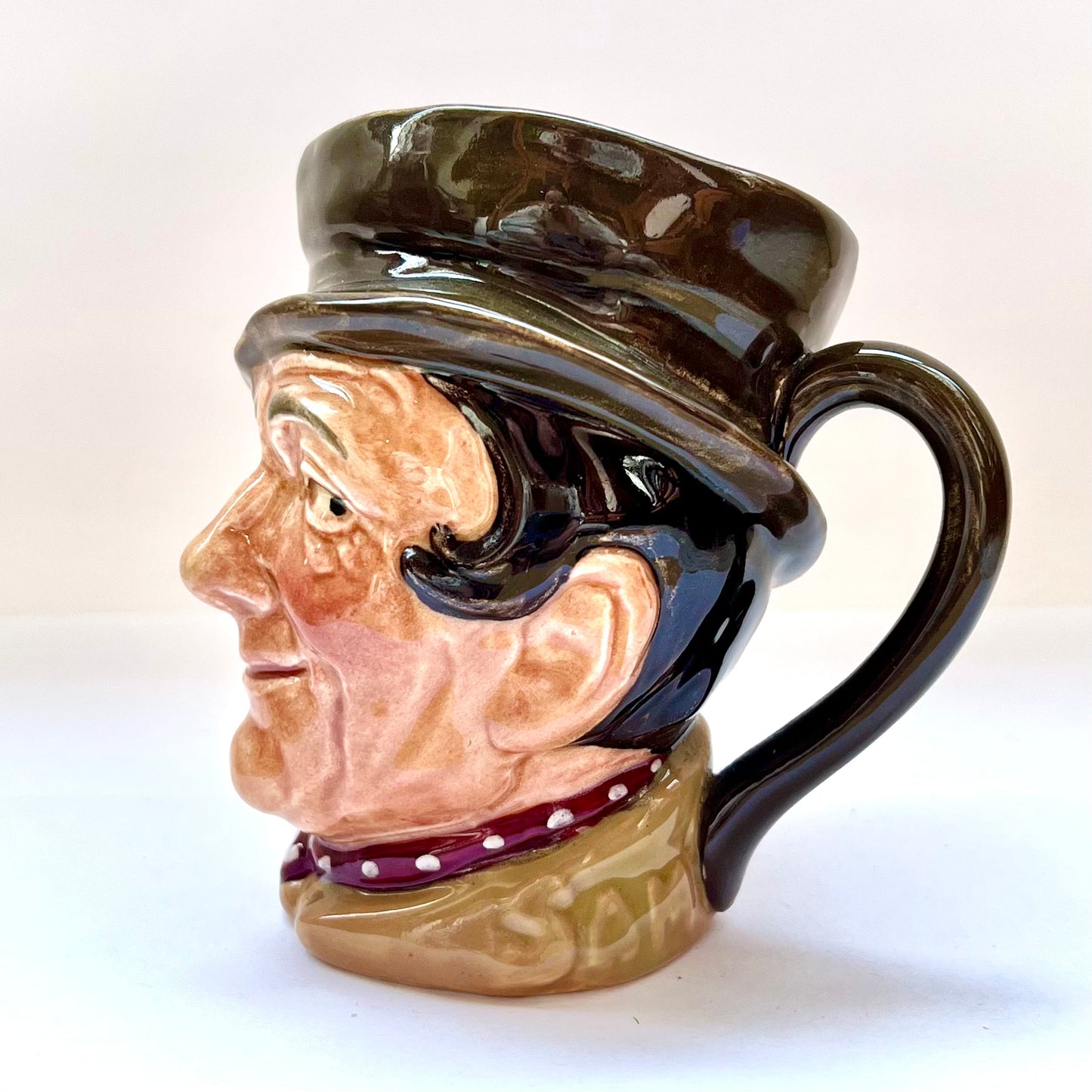 Vintage Royal Doulton Sam Weller small toby jug circa 1948-1955