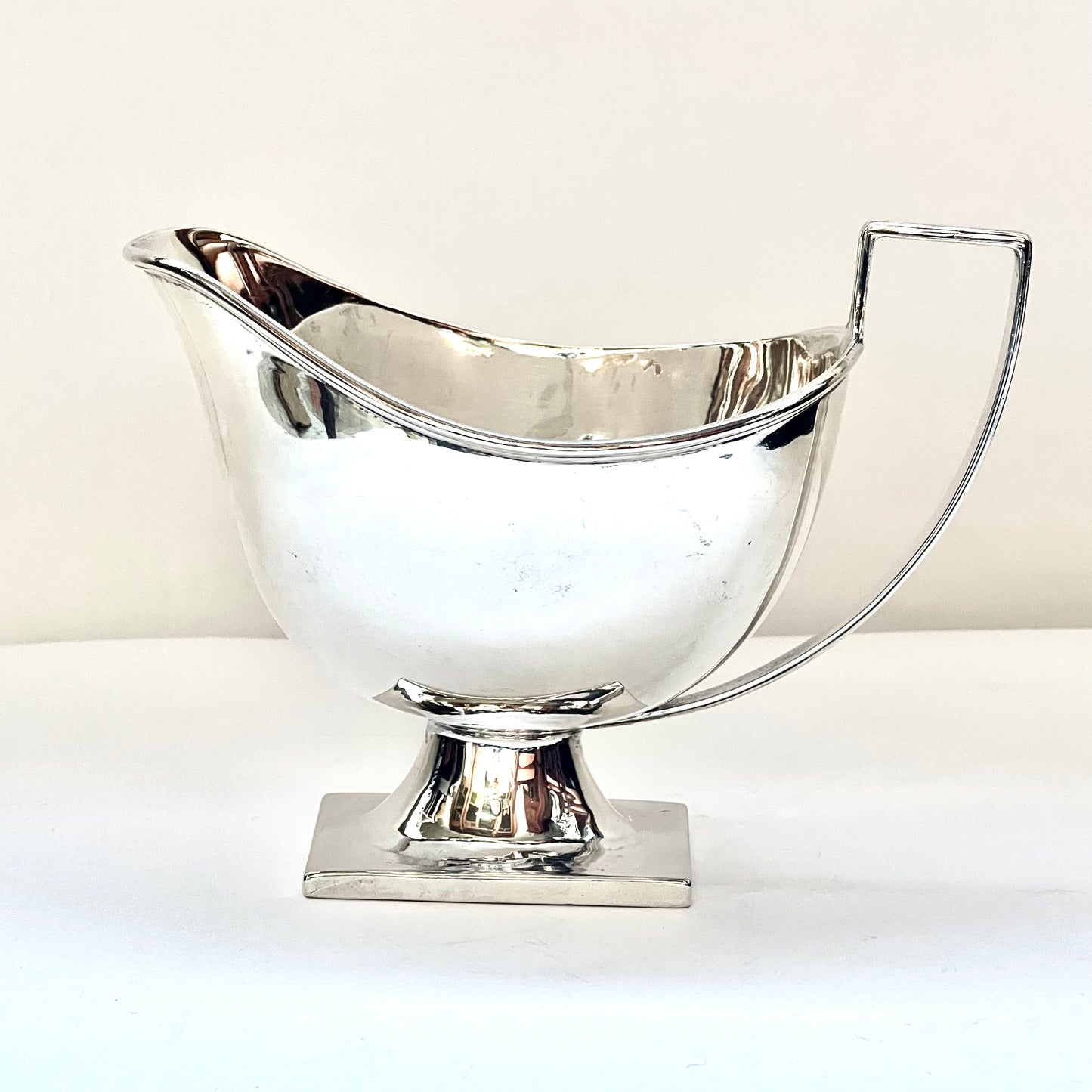 Late Victorian sterling silver gravy or creamer jug, Sheffield, 1888, Henry Wilkinson & Co