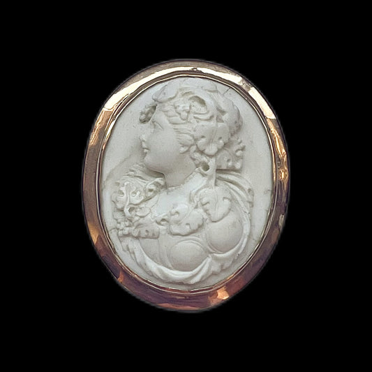 Regency period 9ct gold and white lava cameo brooch