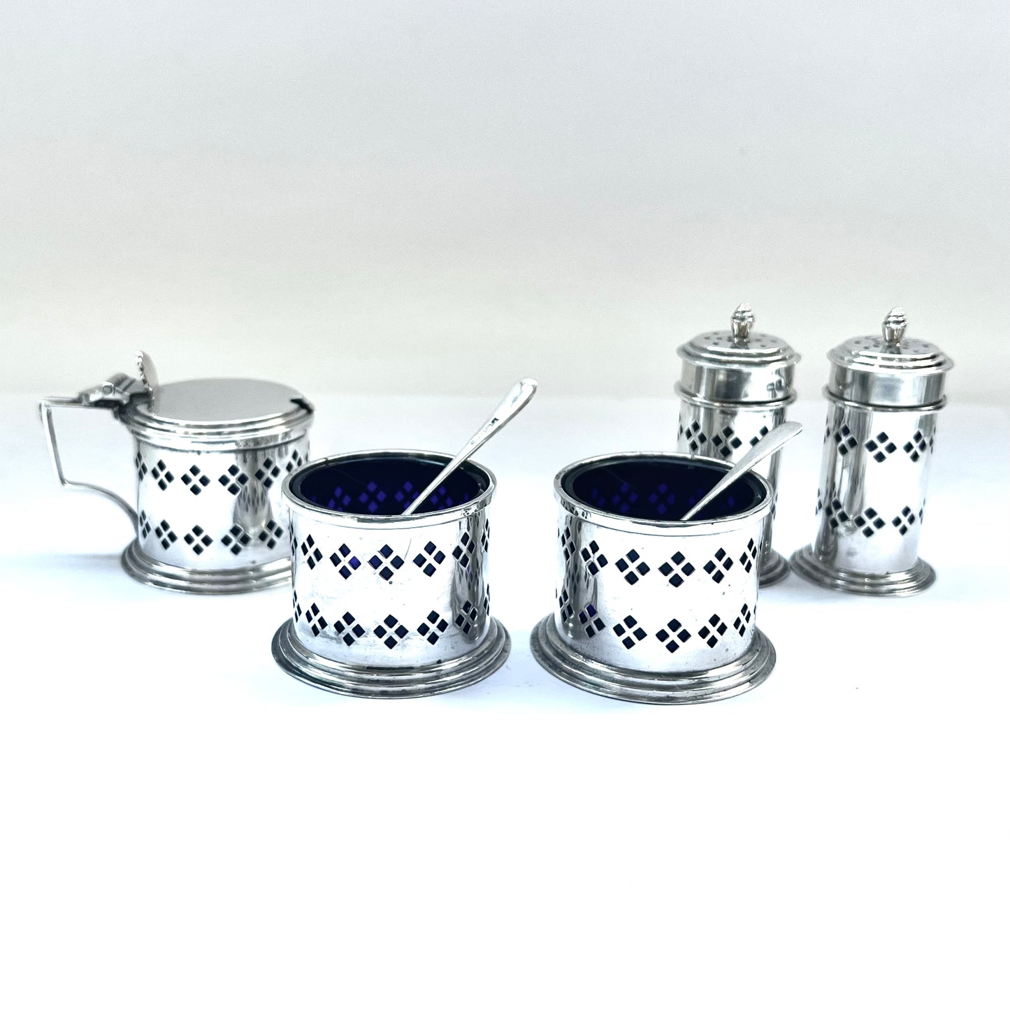 Art Deco George VI sterling silver Argyle pattern full condiment set, Birmingham 1948, Deakin & Francis.