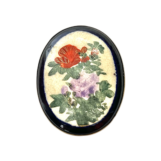 Oval late Meiji to Taisho Period Satsuma rose brooch