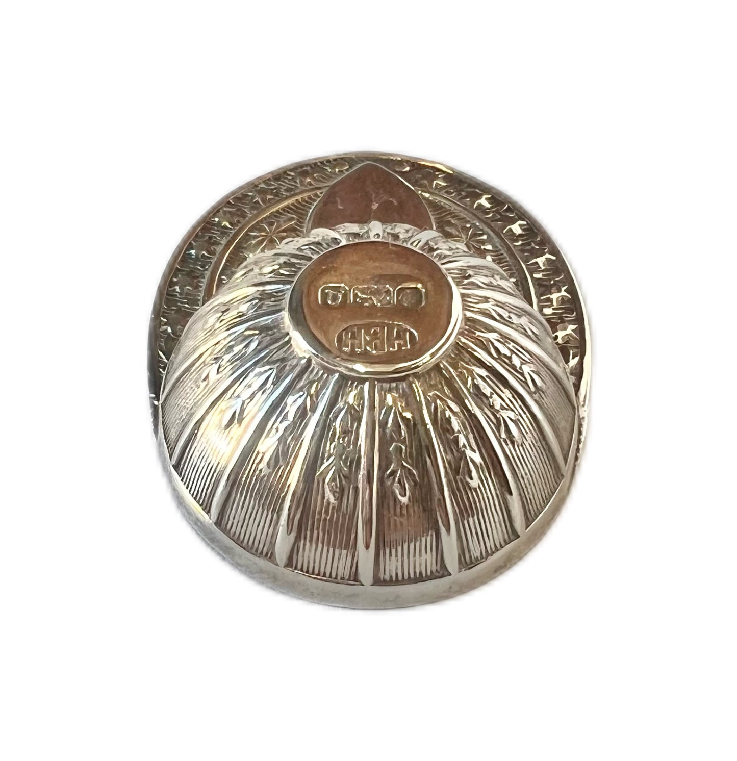 Antique QEII sterling silver novelty jockey cap tea caddy spoon