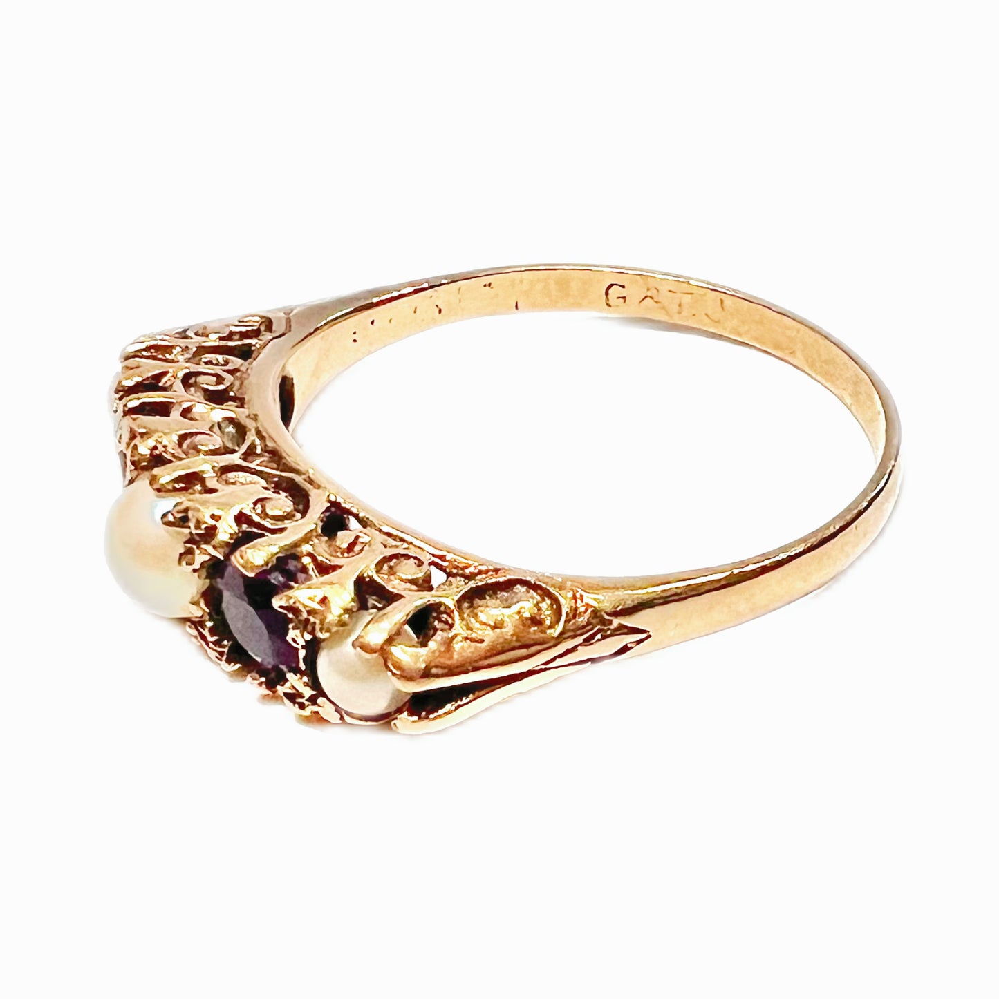 Early Edwardian 9ct amethyst and pearl ring
