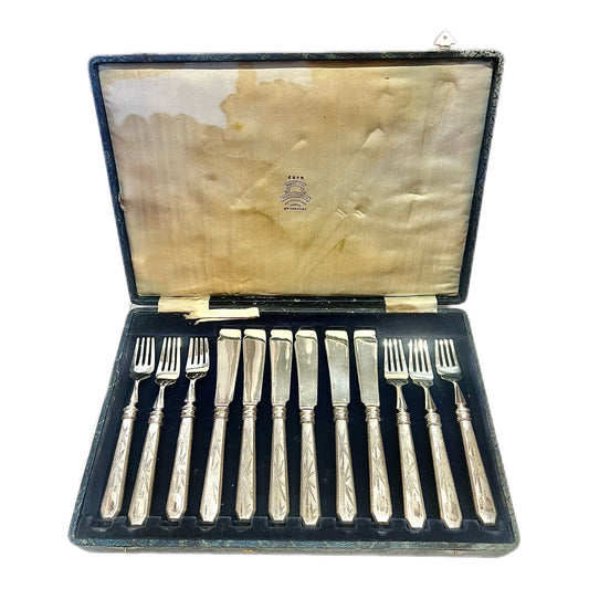 Near antique 12 piece set of Chinese export silver fish eaters, Shanghai Municipal Police Supt. Lovell's estate