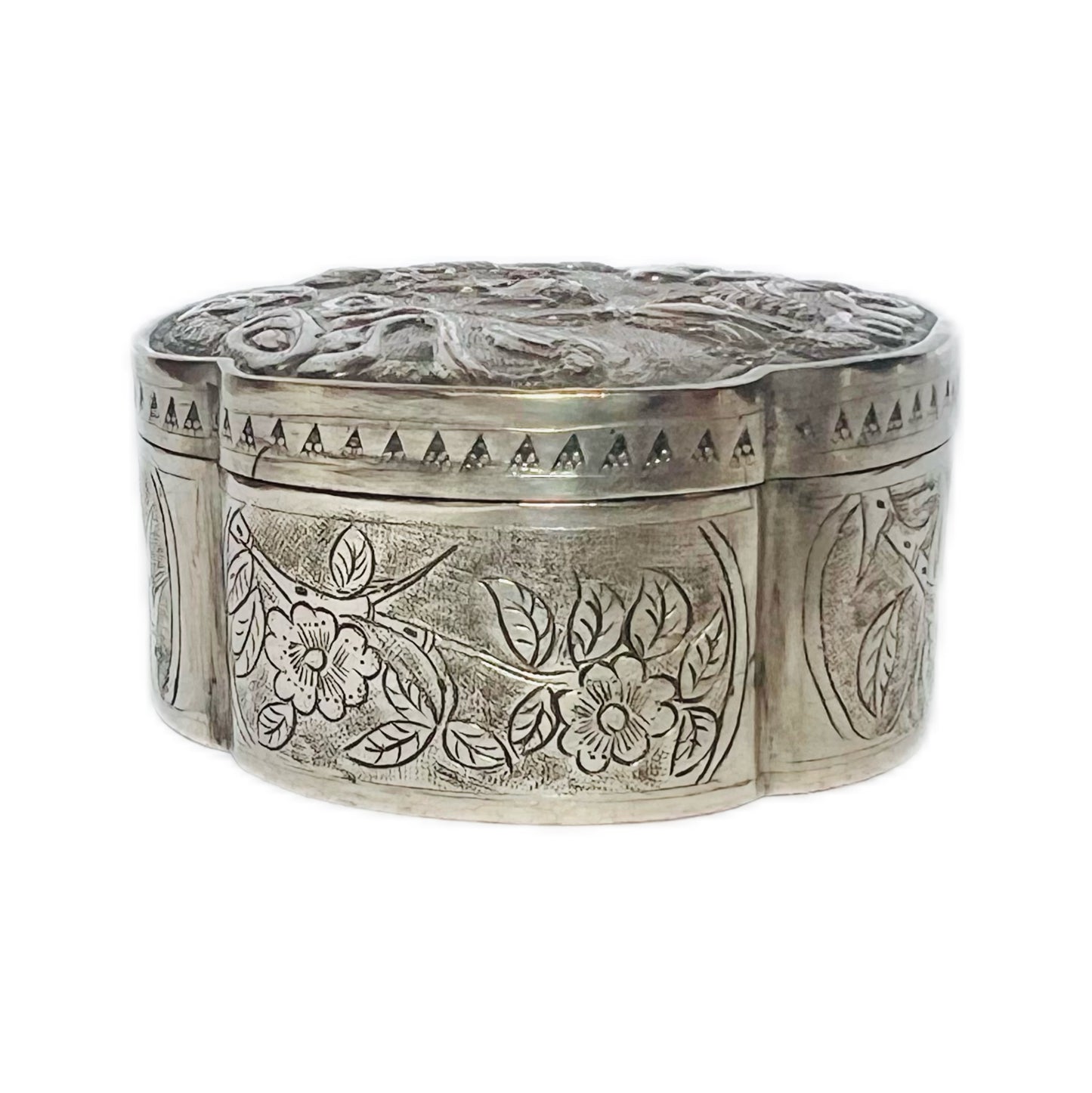 Late Qing dynasty Chinese white metal possibly silver box