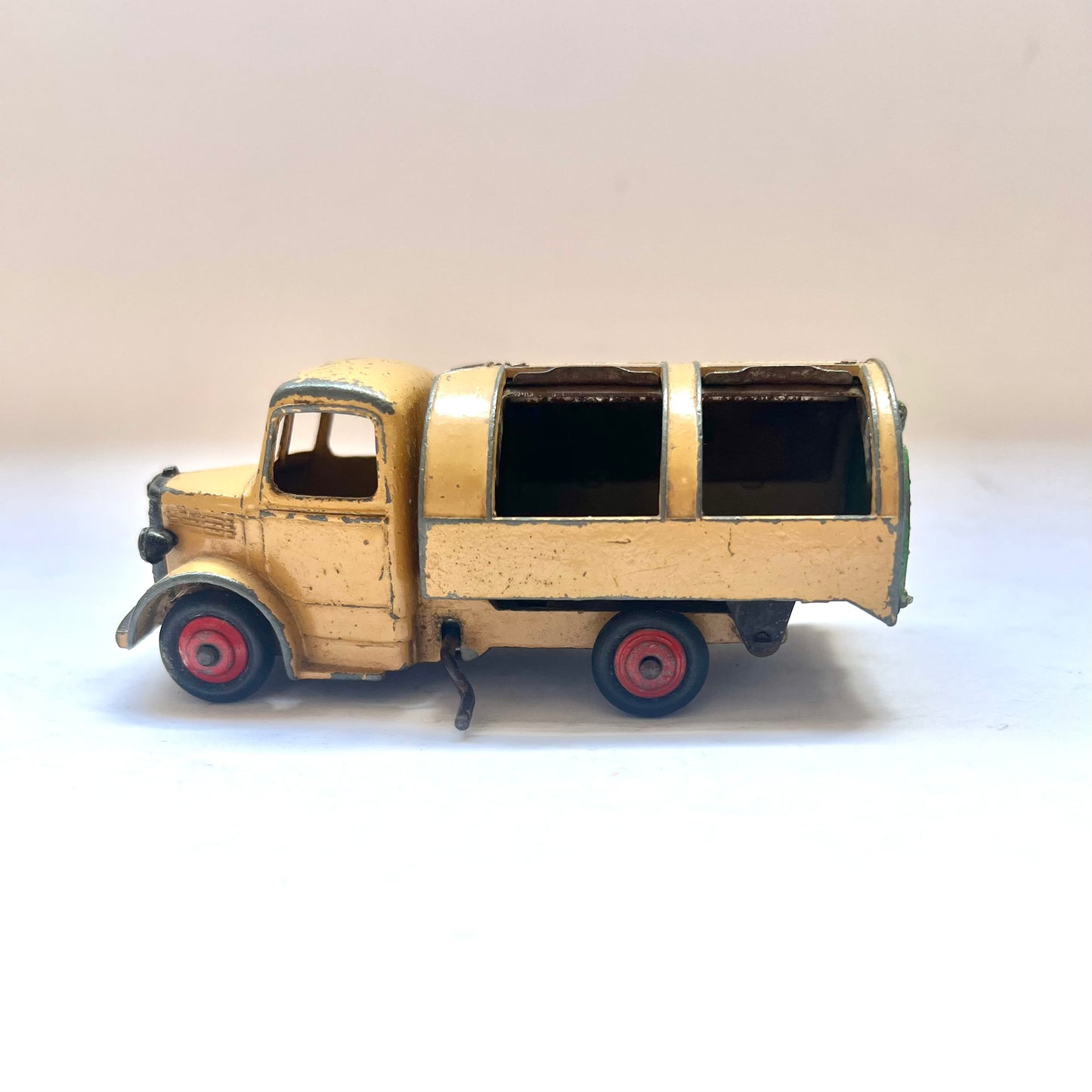 Vintage Dinky Bedford Refuse Wagon toy car, model number D13 / 252