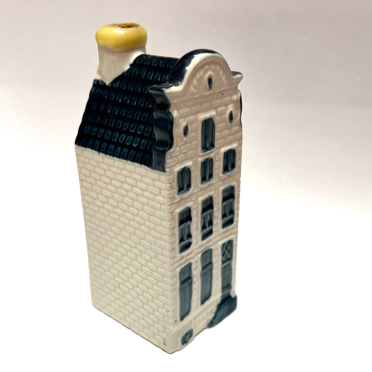 Vintage KLM Delft miniature House 60 novelty decanter