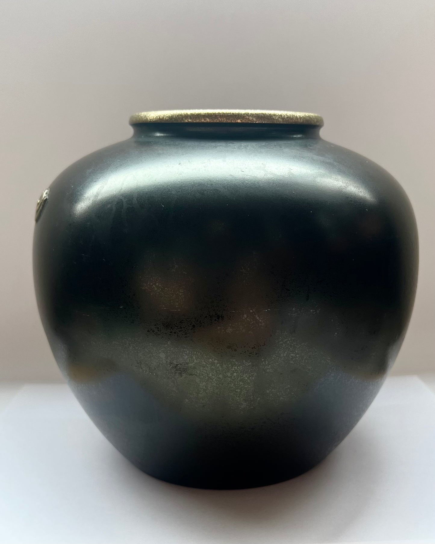 Late Meiji Period Japanese bronze vase with gilt seashell motifs circa 1900s