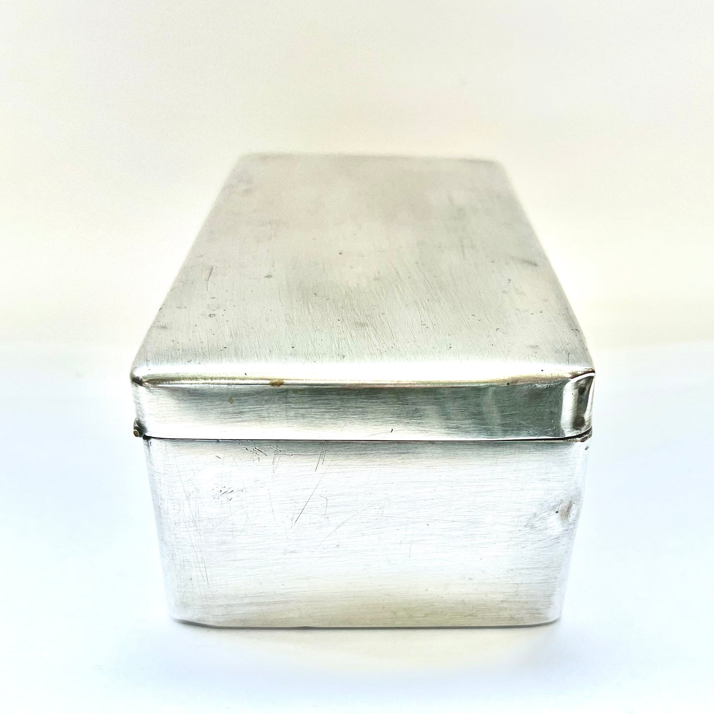 Mid to late 19th century Chinese export silver sandwich box, Wang Hing