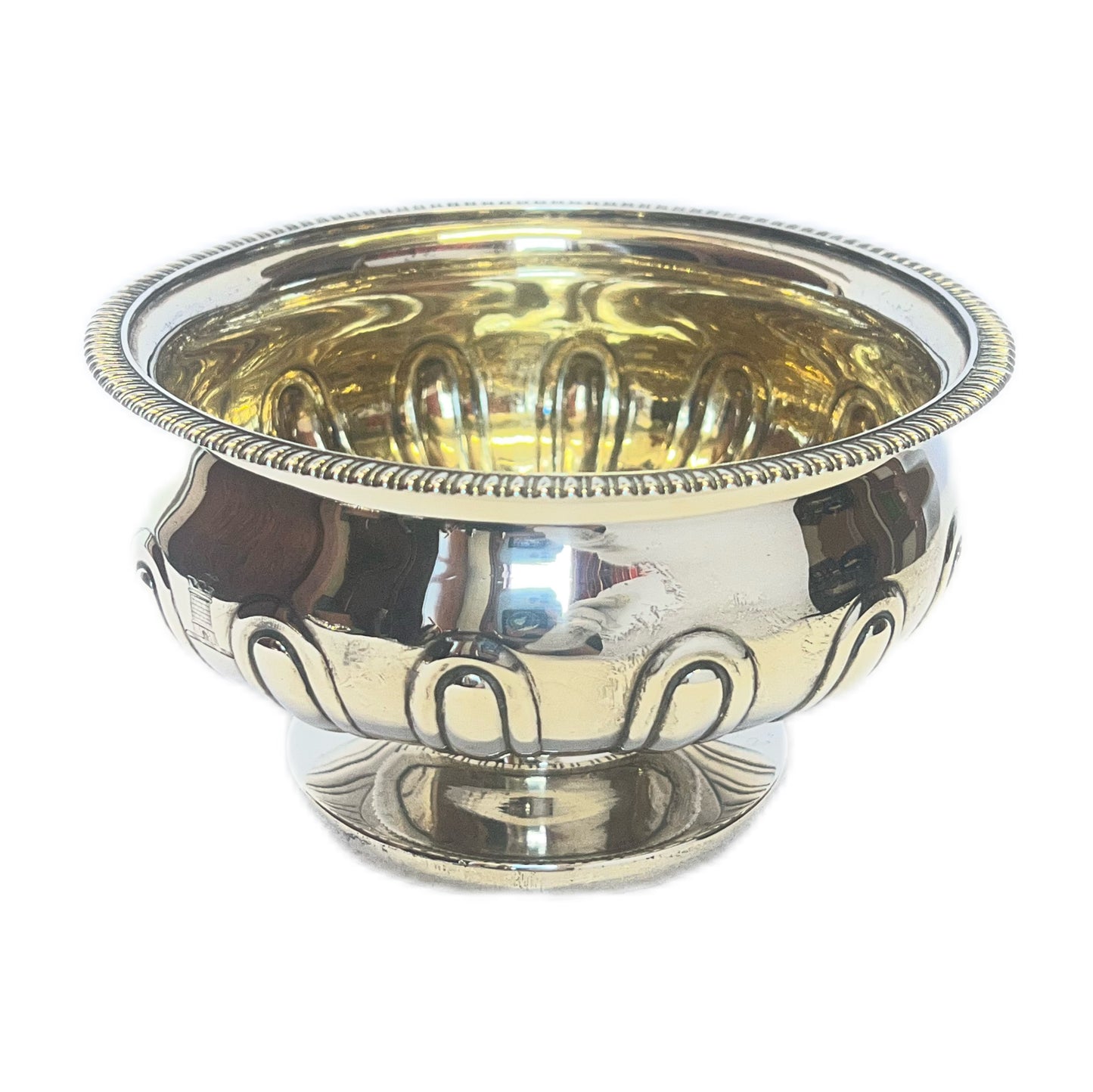 Superb crested George III footed bowl with marks for London, 1812, Samuel Hennell
