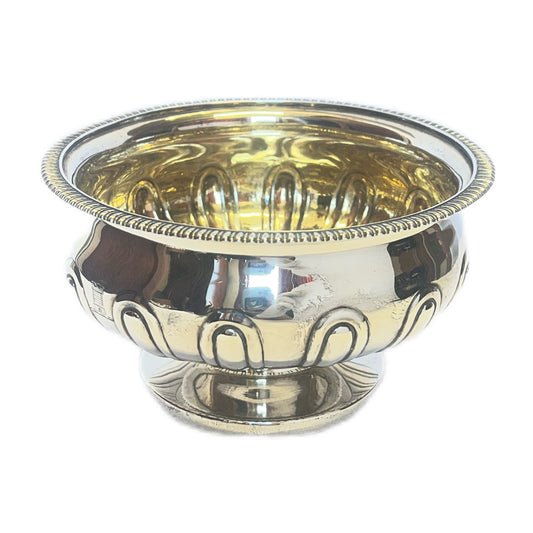 Superb crested George III footed bowl with marks for London, 1812, Samuel Hennell
