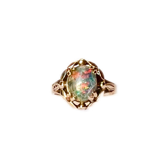 Mid-century Australian 1.5 carat opal triplet ring