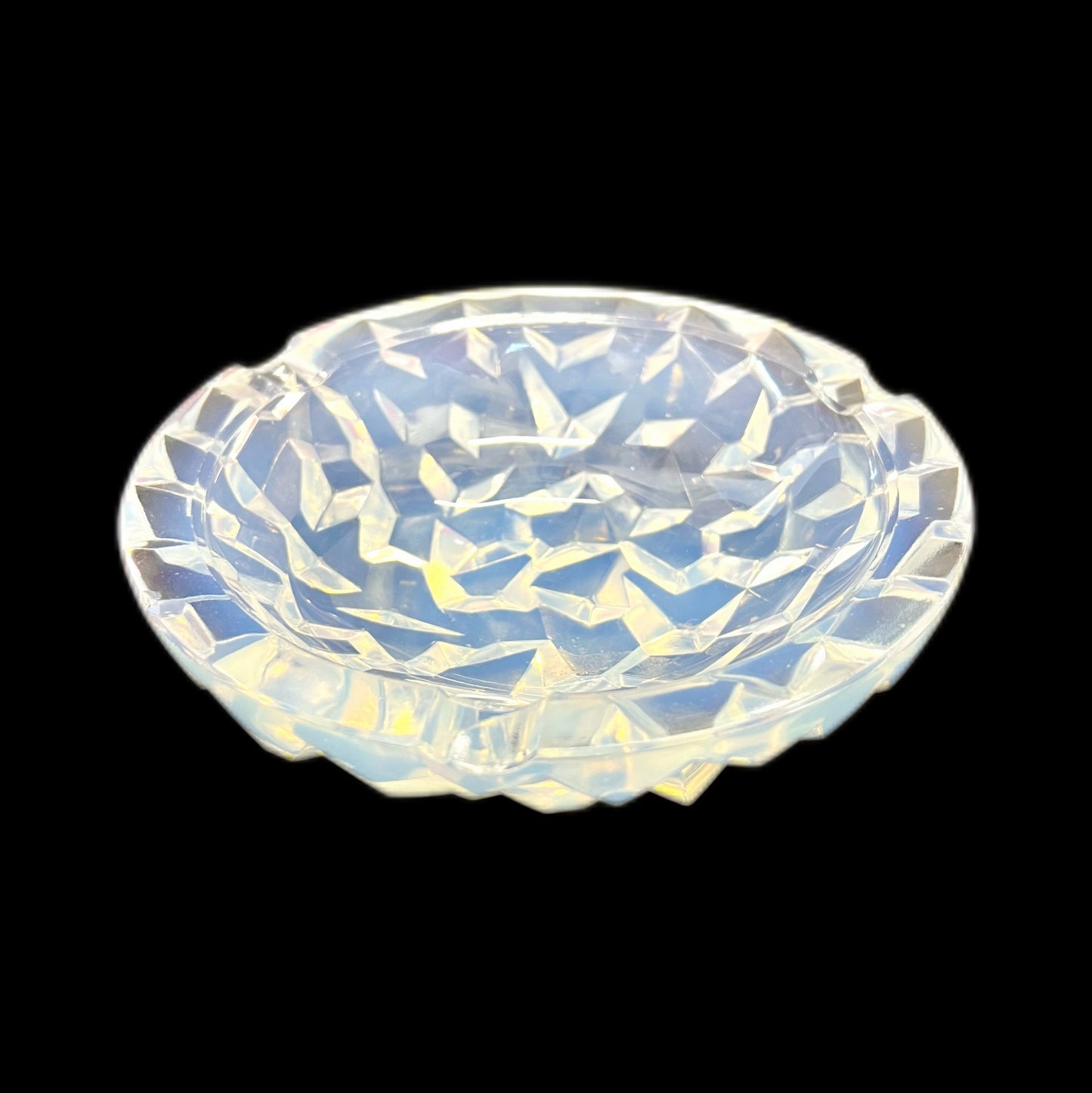 Rare French Art Deco Pierre d'Avesn opalescent glass ashtray
