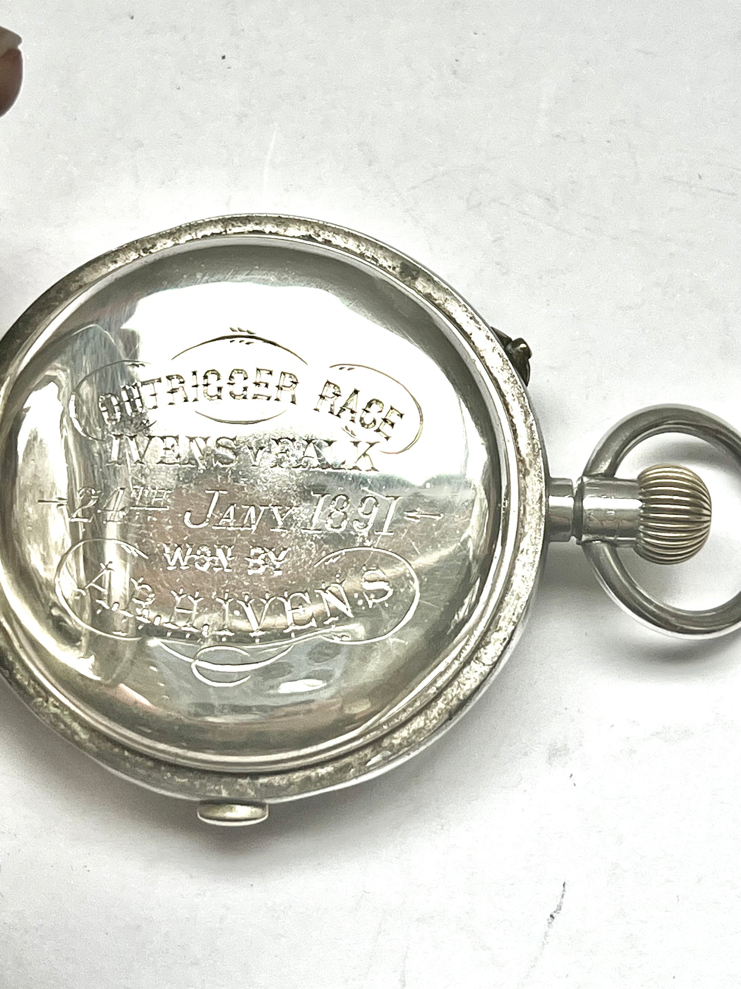 罕见的古董澳大利亚秒表，采用 .935 银表壳，由史蒂文森兄弟零售，1891 年莱查德帆船赛奖品
