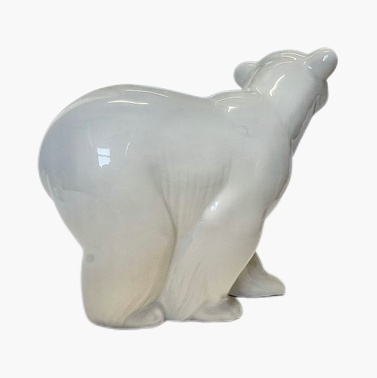 Vintage Lladro "Attentive Polar Bear" porcelain figurine, circa 1980s