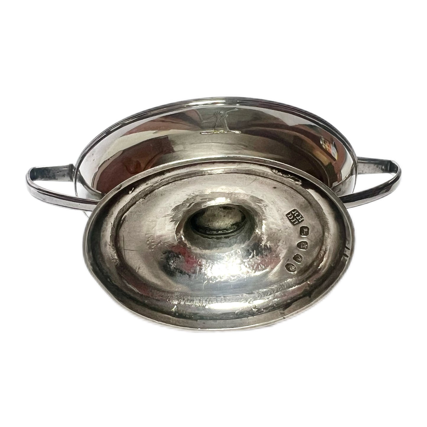 Crested George III sterling silver master salt cellar, London, 1796, Robert Hennell | &amp; David Hennell Il