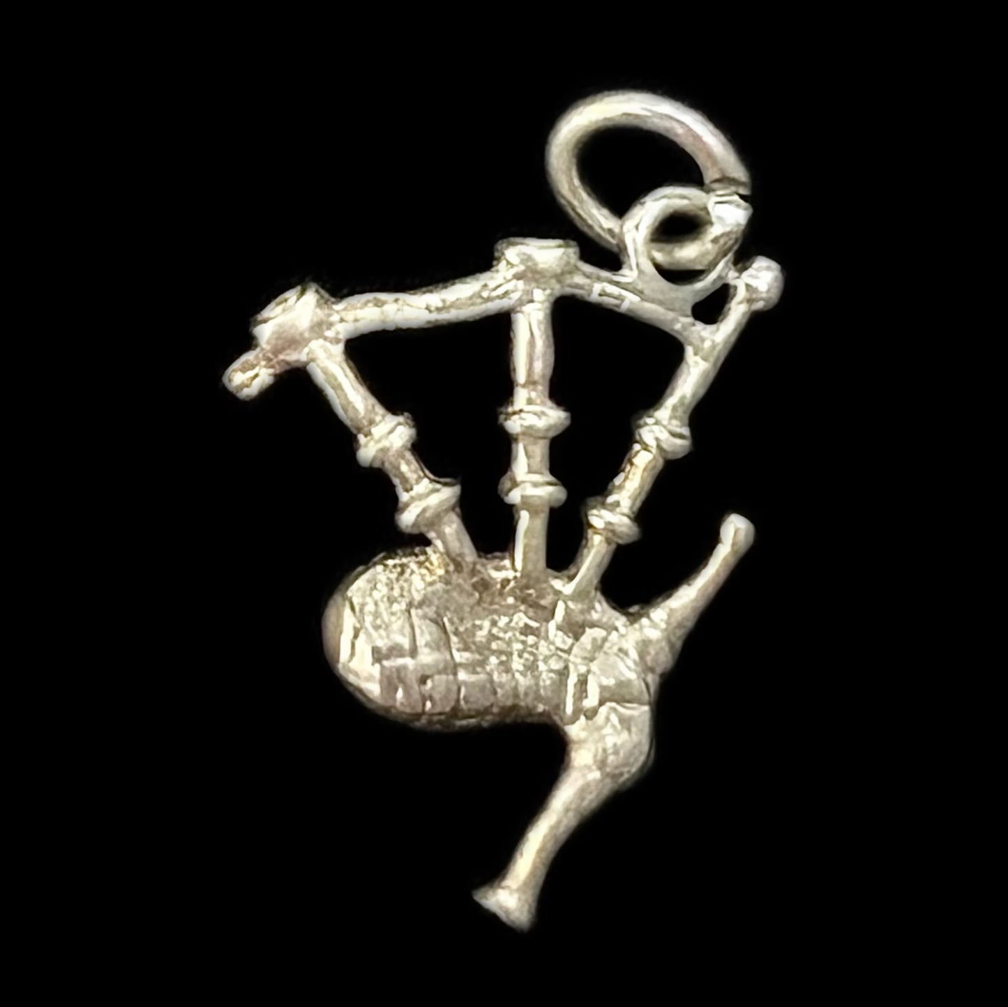 Vintage silver Scottish bagpipes charm