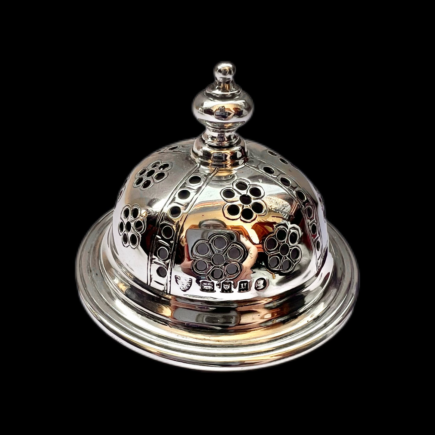 Vintage sterling silver muffineer with marks for London, 1935, JB Chatterley & Sons Ltd