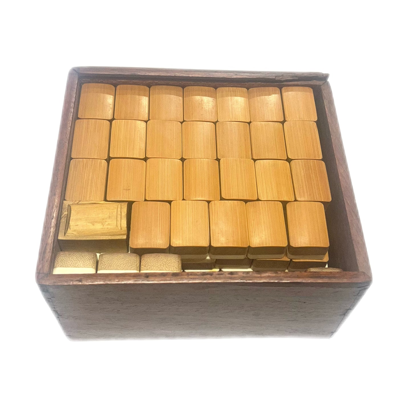 1930s Chinese traditional mahjong set in original case, with tiles, bones and racks.