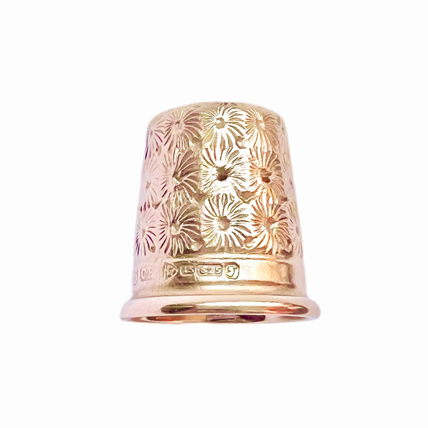 Edwardian 15ct gold Charles Horner daisy-etched gold thimble, 1906, Chester