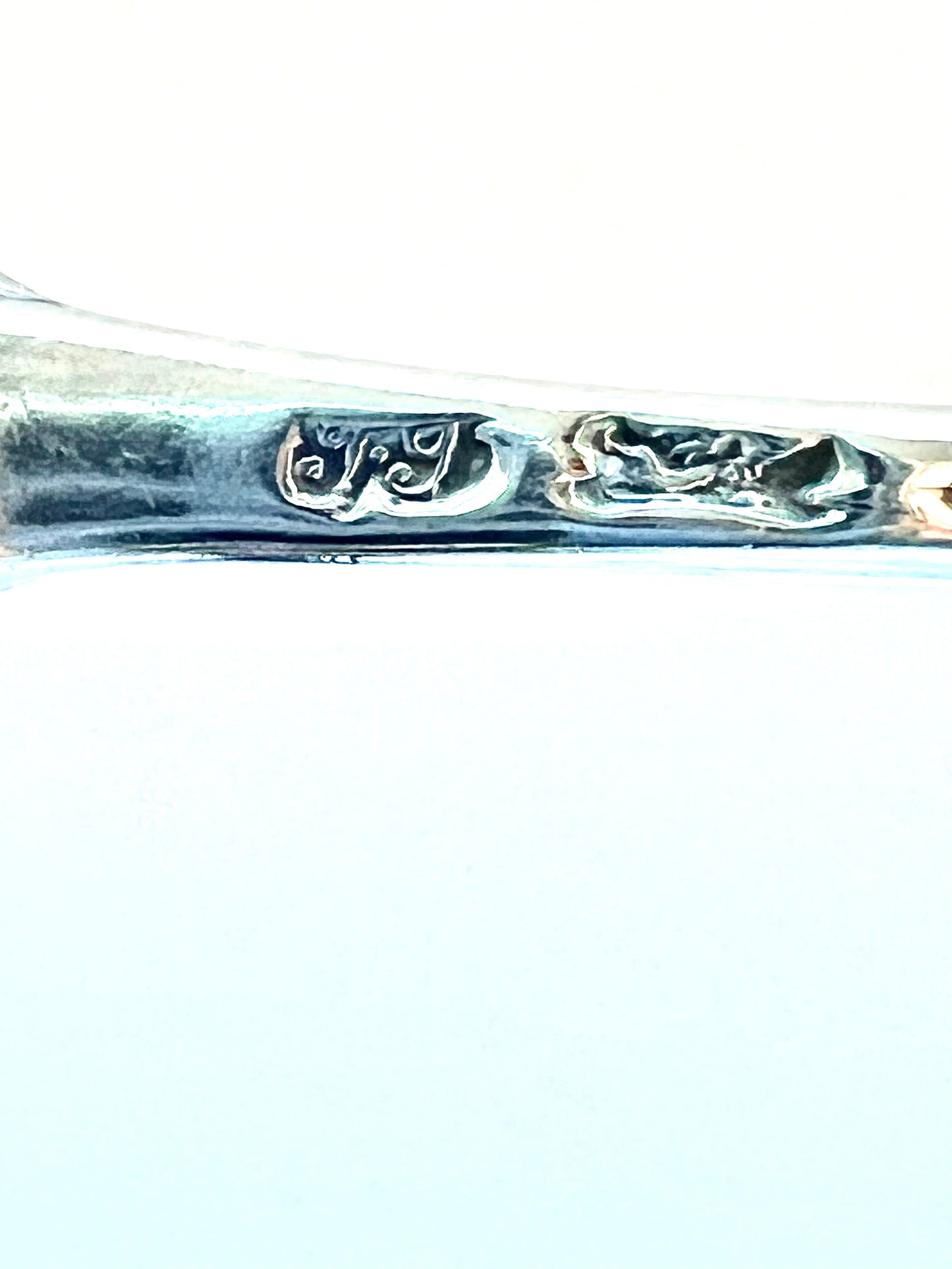 罕见的三套乔治二世纯银勺子，伦敦检验标记约 1750 年