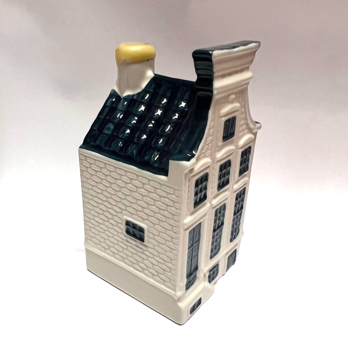 Vintage KLM Delft miniature House 63 novelty decanter