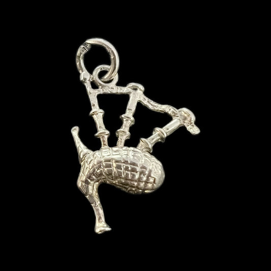 Vintage silver Scottish bagpipes charm