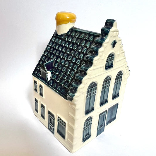 Vintage KLM Delft miniature House 49 novelty decanter