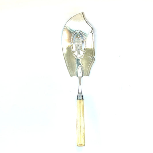 古董乔治三世纯银象牙柄鱼勺，约 1811-1820 年，带有约翰·罗伯逊二世和约翰·沃尔顿的伦敦检验标记