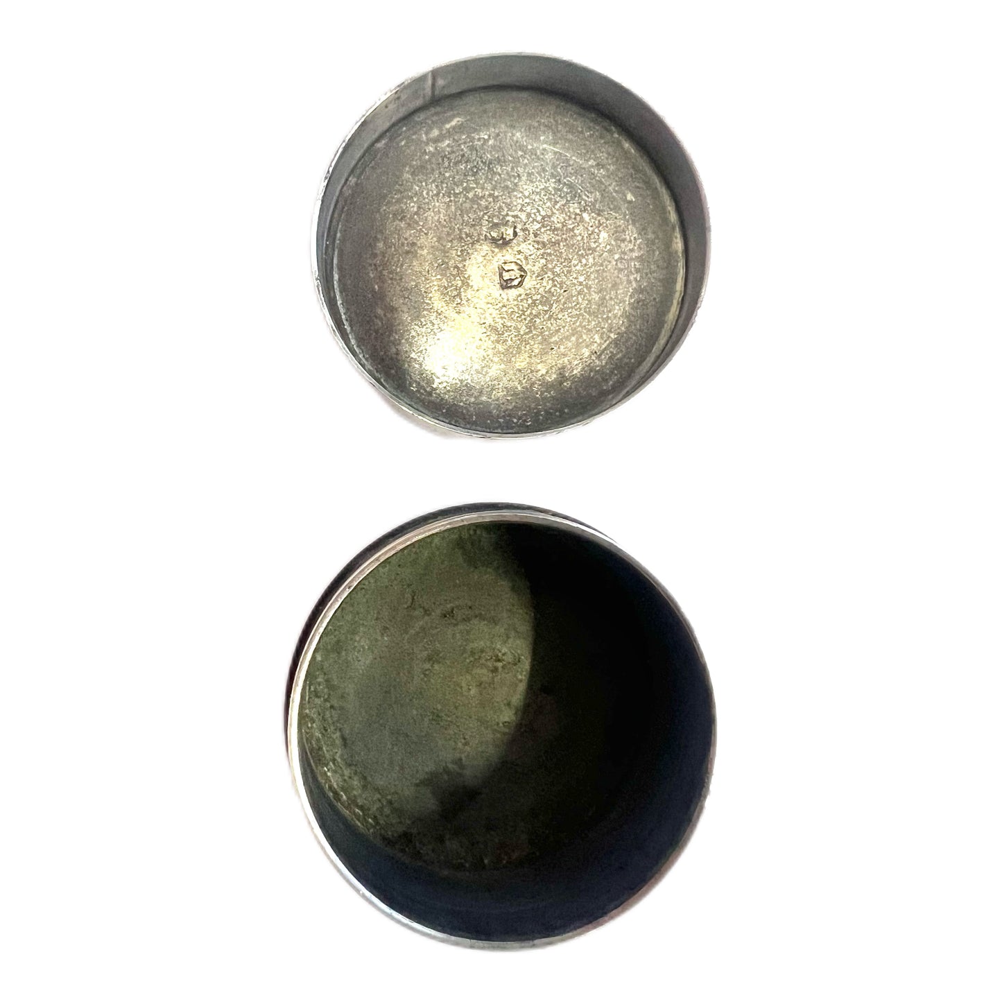 Antique George III/ George IV Scottish silver pill box with marks for Edinburgh, William & Patrick Cunningham