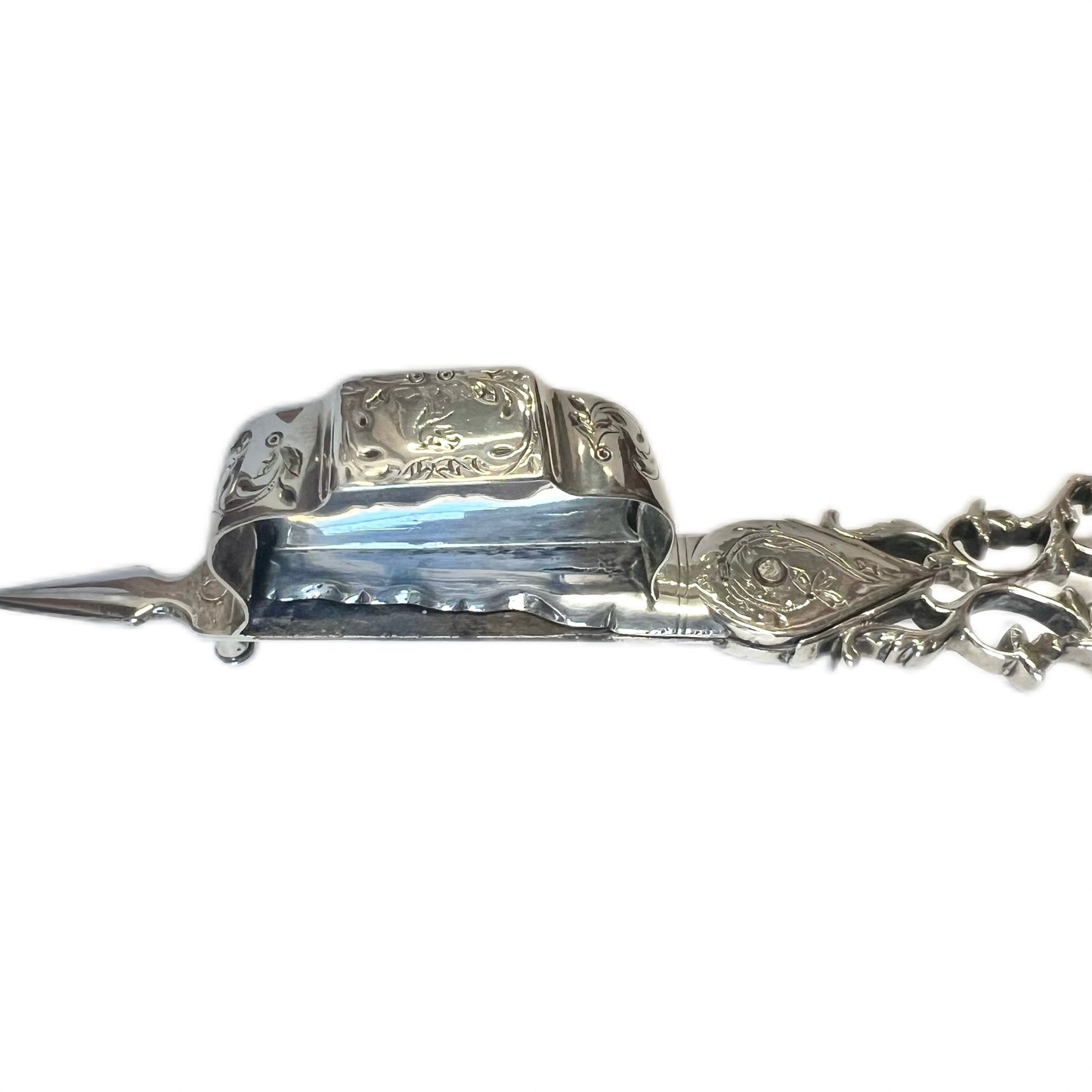 Antique George II crested sterling silver wick trimmers, London, 1759.
